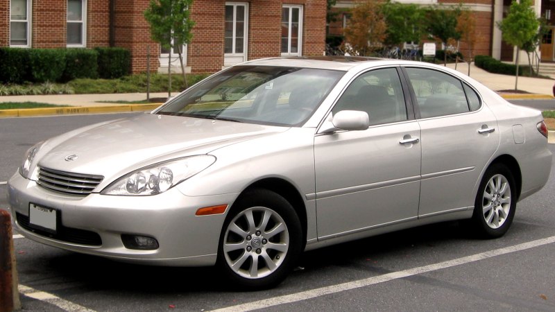 Lexus ES Drivers Get The Most Speeding Tickets