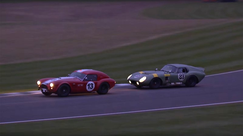 Watch This Epic Cobra vs. Cobra Race Finish