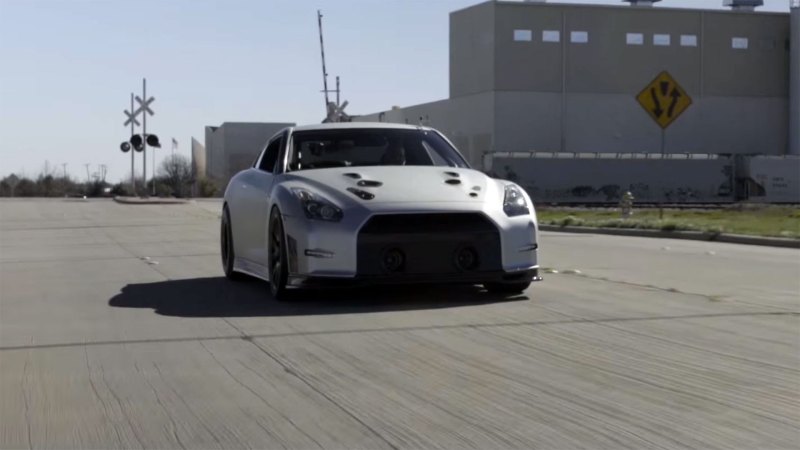 You Won’t Believe How Fast this 2,000 HP Nissan GT-R Runs the Quarter-Mile