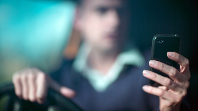 Canadian Cops Using Telephoto Lenses To Catch Distracted Drivers Three-Quarters of a Mile Away