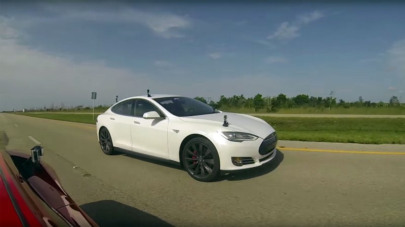 This Tesla Vs. Lamborghini Drag Race Has Surprising Results