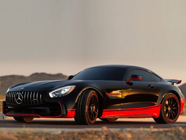 This Mercedes-AMG GT R Is the Latest <em>Transformers</em> Autobot