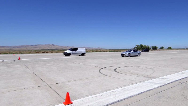 Watch This Electric Van Beat a Tesla and a Ferrari In a Drag Race