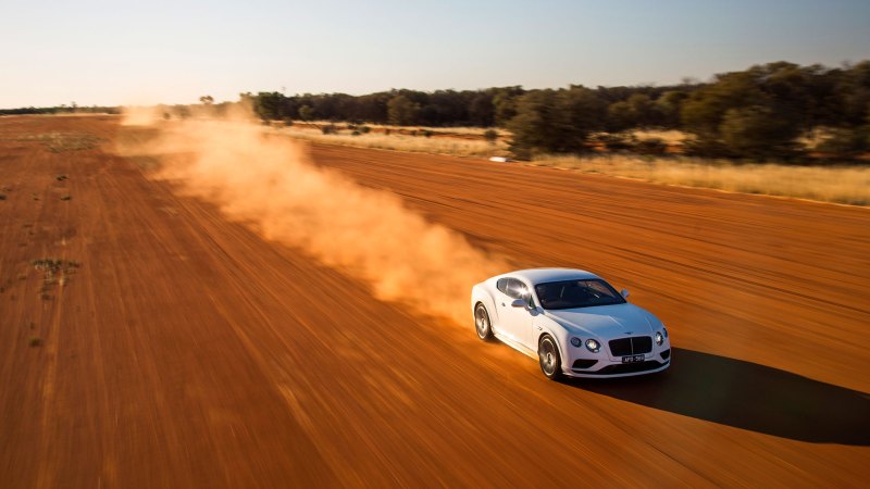 Watch This Bentley Do 206 mph on an Australian Highway—Legally