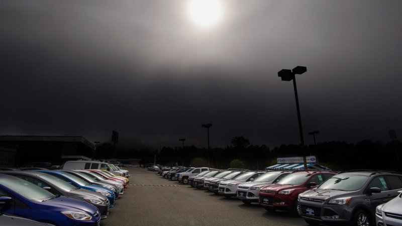 The Fed Raised Rates. Should You Buy a Car Now?