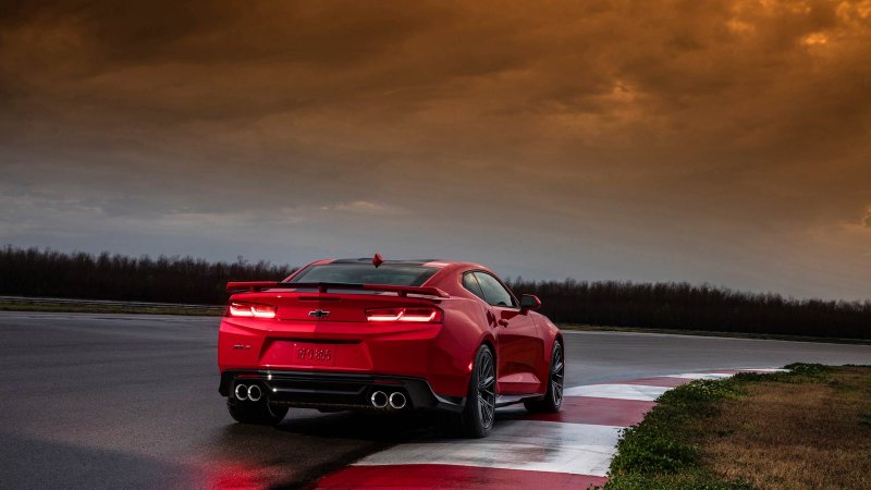 Callaway Boosts the Camaro ZL1’s Power and Rosberg Is the 2016 F1 World Champion: The Evening Rush