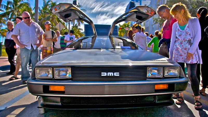 These Stanford Engineers Taught a Self-Driving DeLorean to Drift Like a Professional