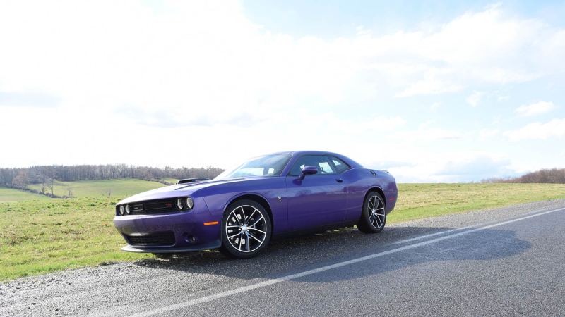 The Dodge Challenger 392 Hemi Scat Pack Shaker Isn’t Here to Make Friends