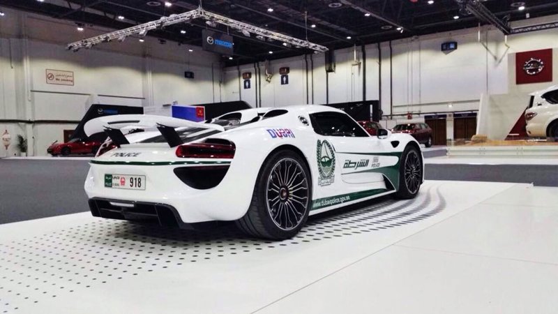 Dubai Police Add Porsche 918 Spyder to Fleet