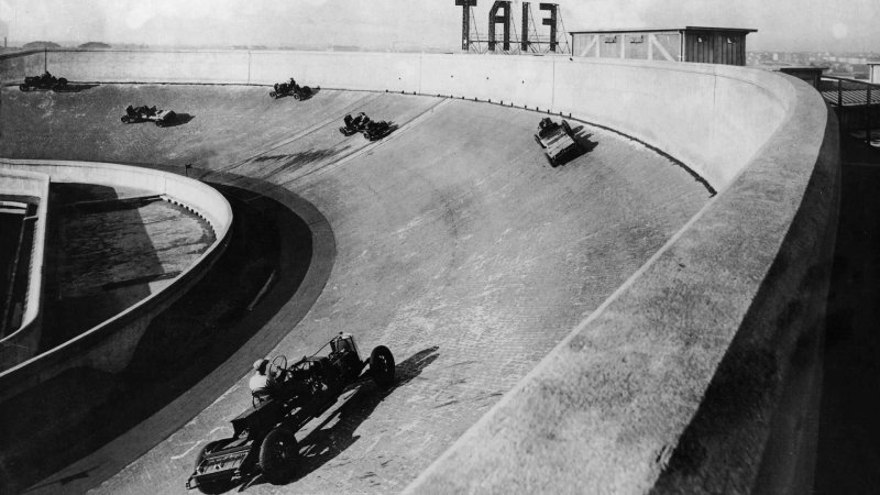 Driving Fiat’s Rooftop Speedway Took Guts