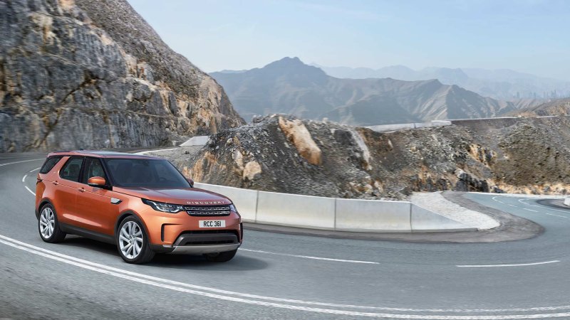 Land Rover Reveals the New Discovery and the Next Ford Mustang Spied: The Evening Rush