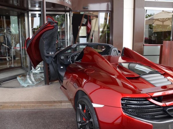 Someone Crashed a McLaren MP4-12C Spider Into a Fancy Cannes Hotel Lobby