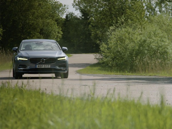 How Pilot Assist in the S90 Represents The Future of Driving