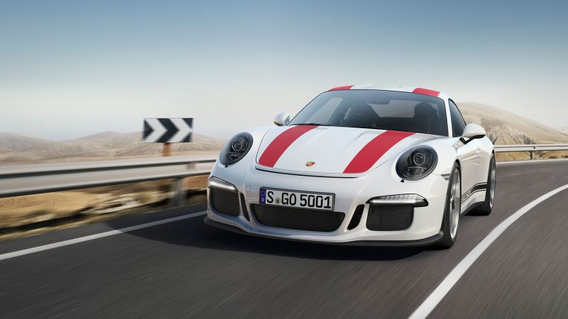 The New, Hardcore Porsche 911 R Has Landed