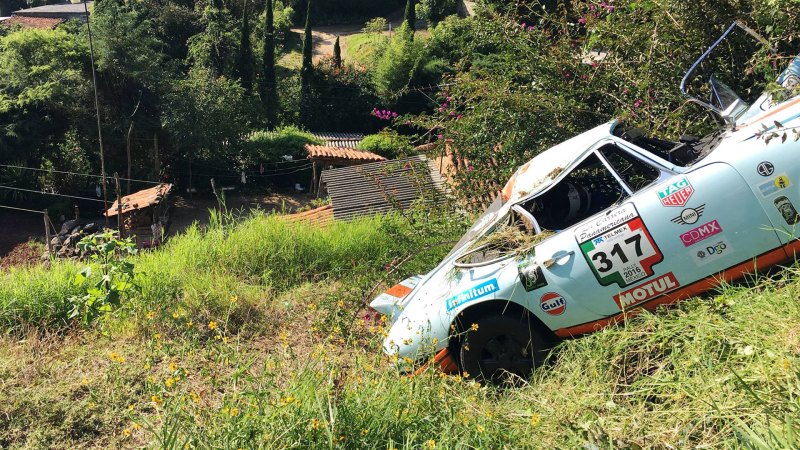 I Nearly Died Racing My Vintage Porsche 911 at La Carrera Panamericana