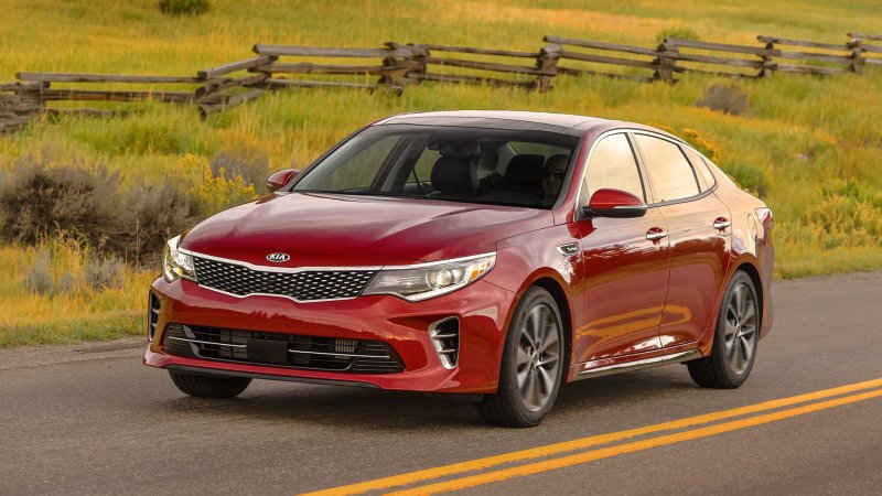 Is the Kia Optima EX the Midsize Sedan Sleeper of the Century?