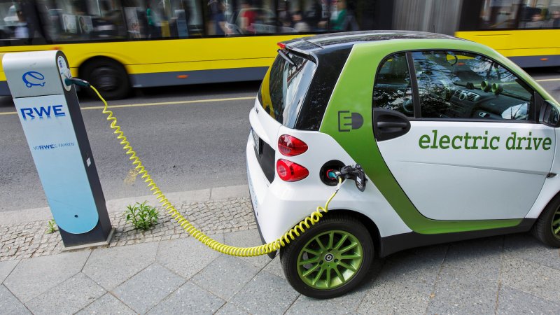 White House Reveals Plan for Cross-Country Electric Vehicle Charging Corridors