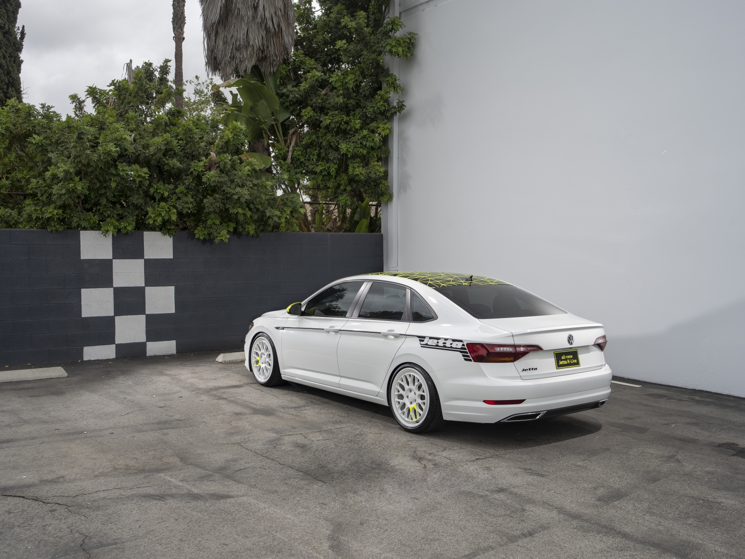 message-editor%2F1526670089246-2019_jetta_r-line_socal_concept-small-8305.jpg